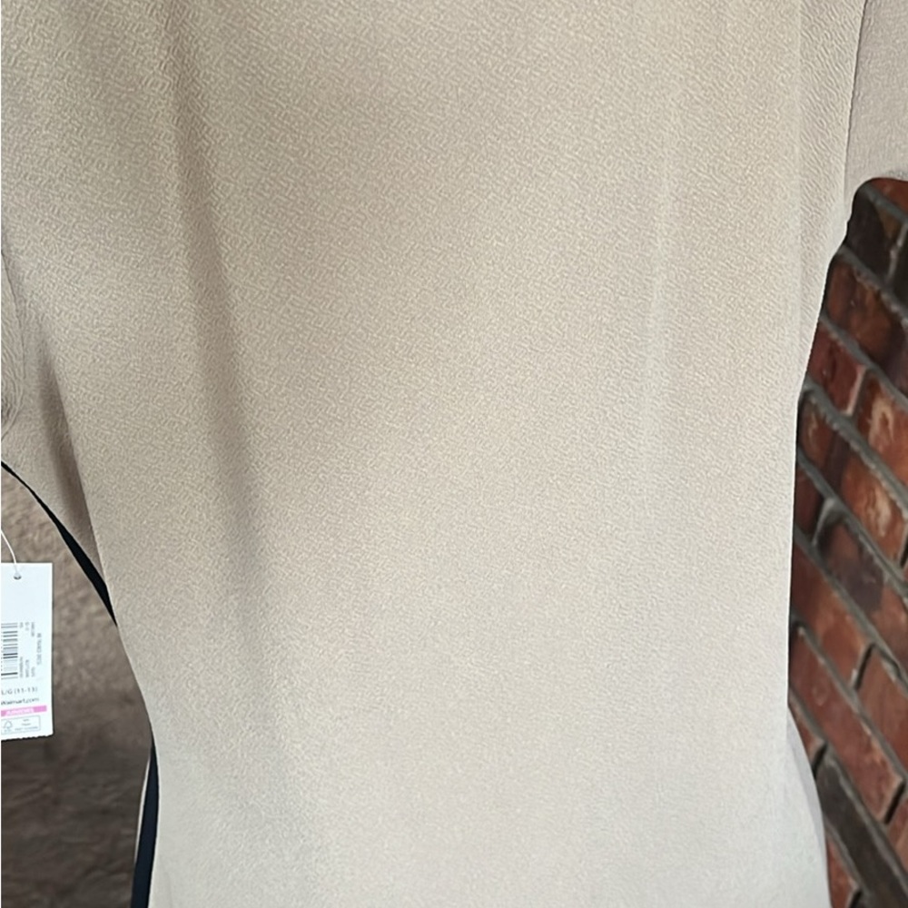 Dress - Picture 5 of 6